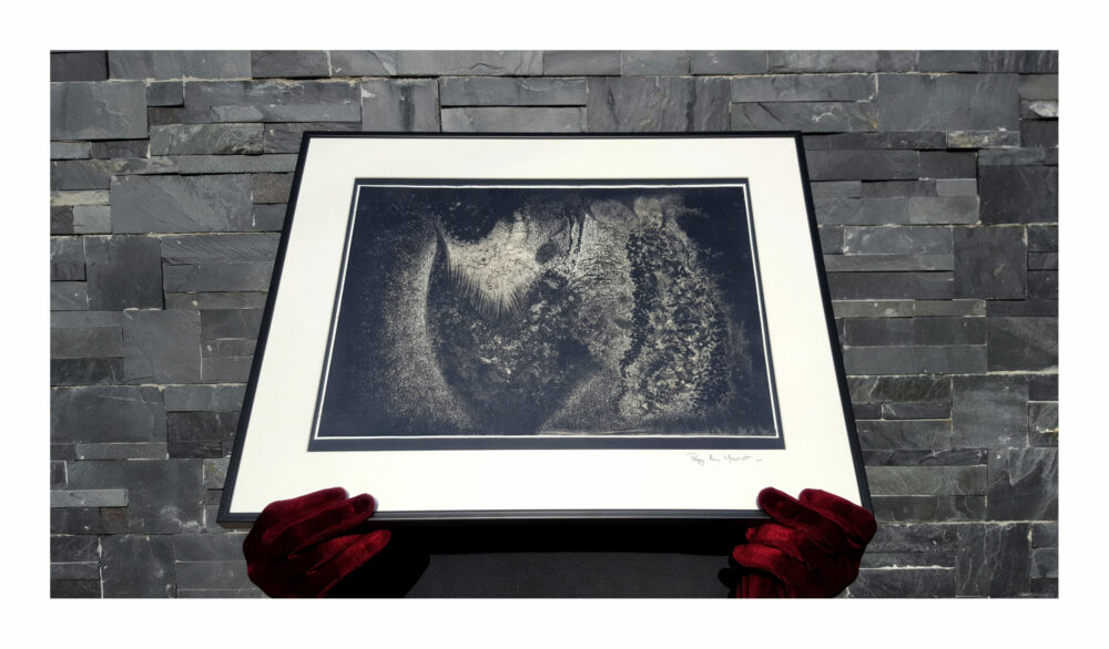 Ἄλια (Halía) Courtisée par Poséidon ~ Encre de Chine, Fusain & Pierre Noire ~ 40x50 Encadré – Image 2