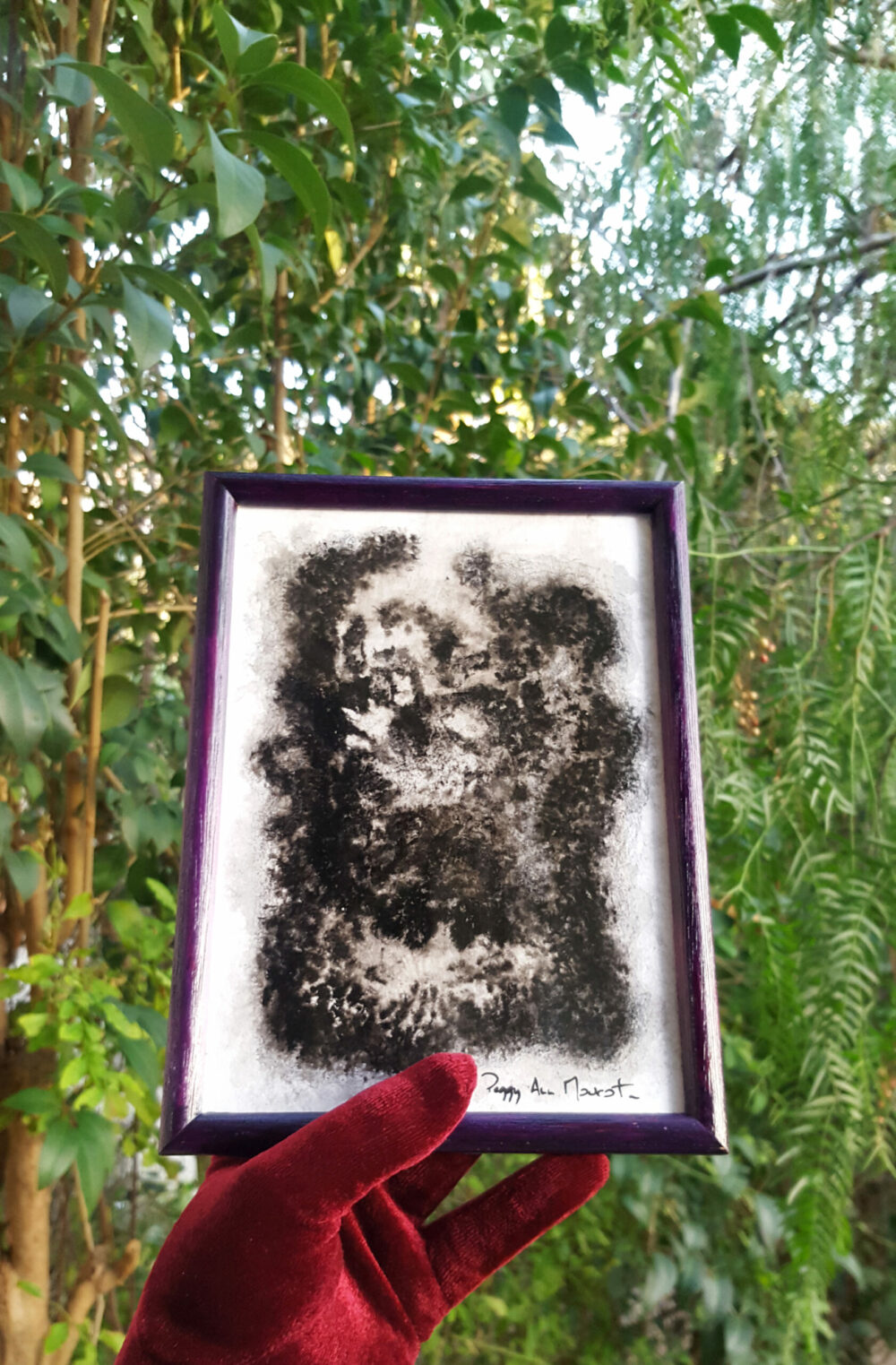 Shadows (Dans Les Murs III) ~ Encre de Chine & Café ~ 15x21 Encadré bois violet – Image 6