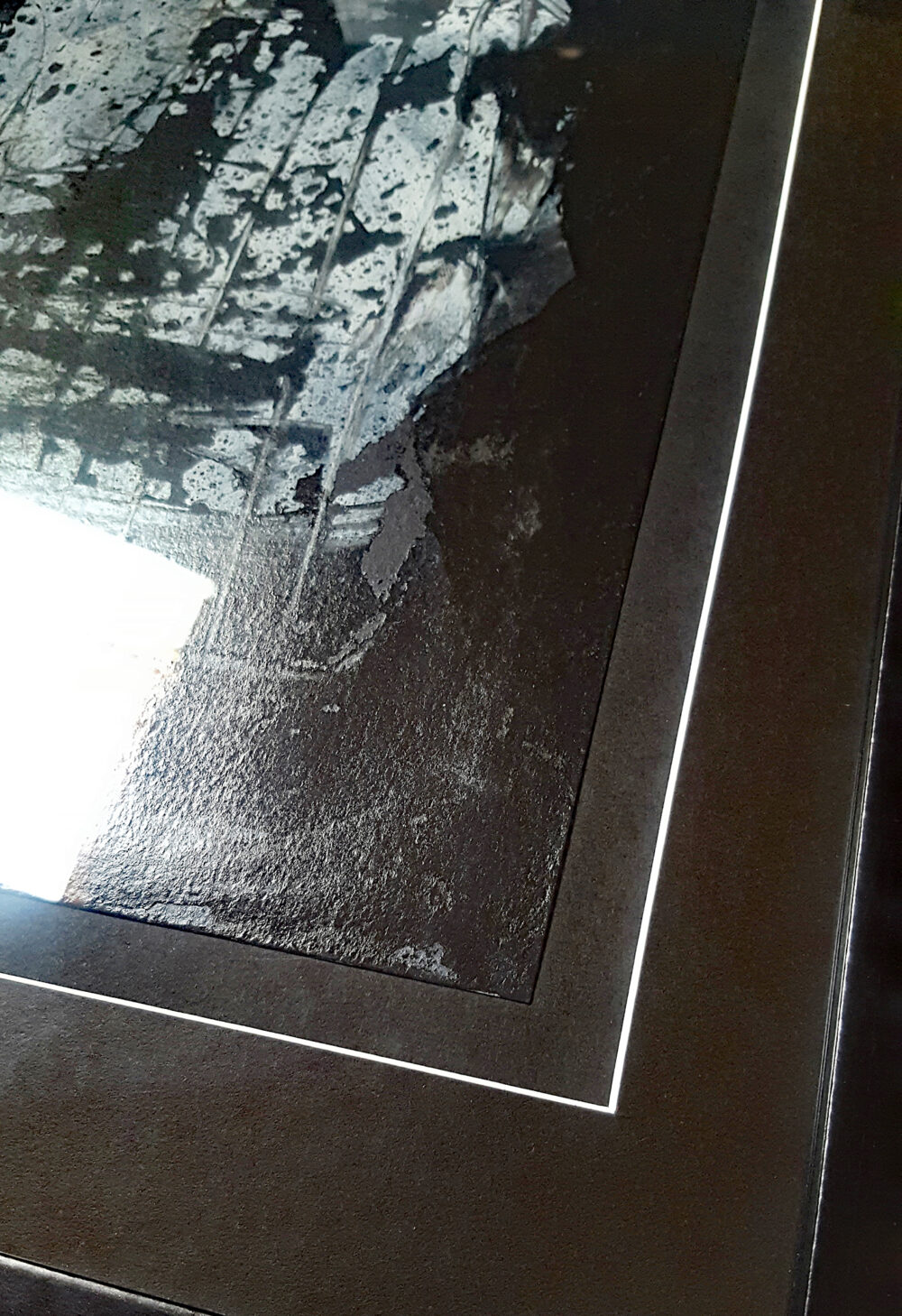 The Wreck ~ Encre de Chine, Acrylique & Pastels ~ Encadré 30x40 – Image 12
